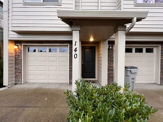 Edy Road Townhomes Apartments - Sherwood, OR