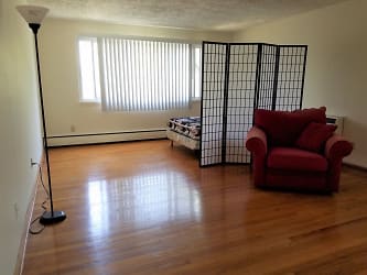 550 Whitney Ave unit 17 - New Haven, CT