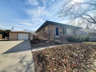 3905 5th Pl NW - Rochester, MN