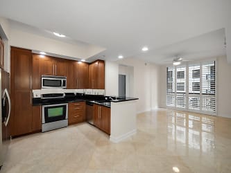 701 S Olive Ave #605 - West Palm Beach, FL