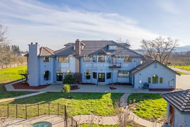2163 Concord Ave - Brentwood, CA