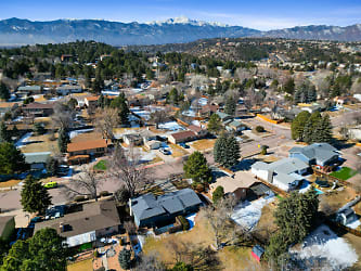 2805 Westwood Blvd - Colorado Springs, CO