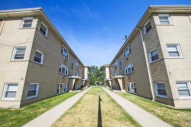 470 Gordon Apartments - Calumet City, IL