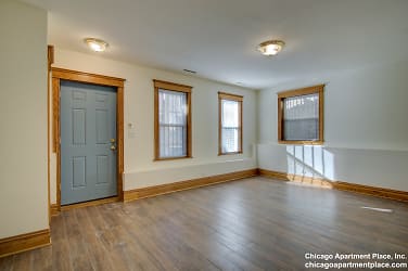 1817 N Clybourn Ave unit 1 - Chicago, IL