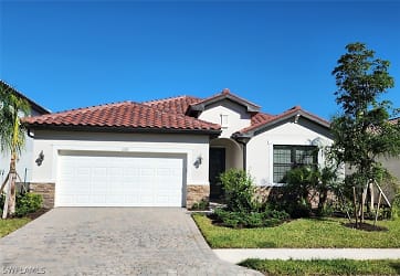 11383 Shady Blossom Dr - Fort Myers, FL