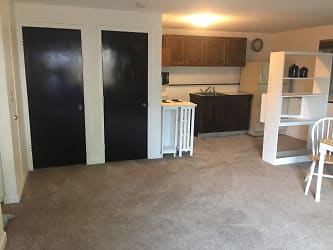 Living room/Kitchen Combo