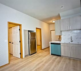 1547aug Apartments - Chicago, IL