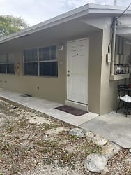 508 SW 4th Ave #1-4 - Fort Lauderdale, FL