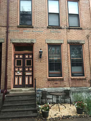 1617 Green St unit 1 - Harrisburg, PA