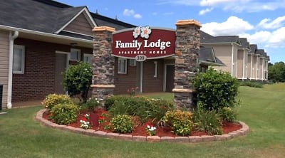 Family Lodge Apartments - Fayetteville, NC