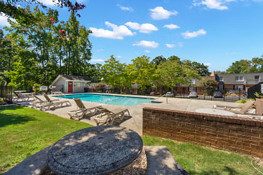 Overbrook Place Apartments - Greenville, SC
