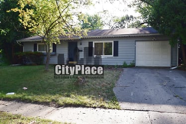 3949 Delmont Dr - Indianapolis, IN