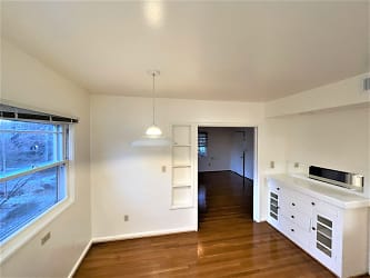 Ne12a Apartments - Portland, OR