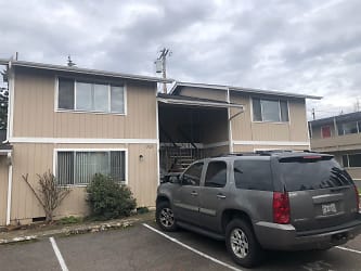 1325 18th St - Springfield, OR