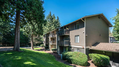 Redmond Court Apartments - Bellevue, WA