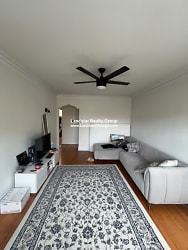 5240 N Rockwell St unit 2 - Chicago, IL