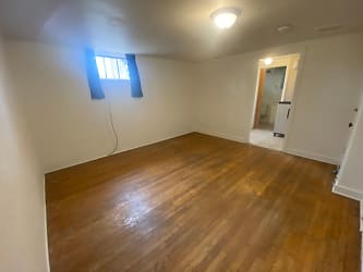 104 W Pershing Blvd unit 3 - undefined, undefined
