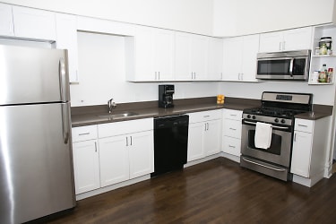 2025 N Clifton Ave unit 3F - Chicago, IL