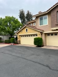 315 Whispering Willow Dr - Santee, CA