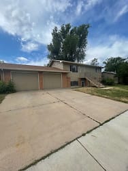 2421 Crabtree Dr - Fort Collins, CO