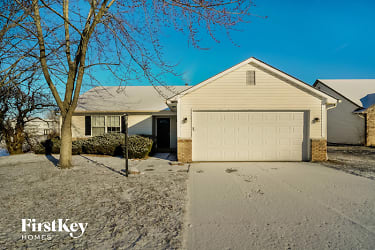 11824 Shannon Pointe Road - Indianapolis, IN