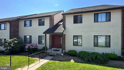 42 Maple St #4A - Mohnton, PA