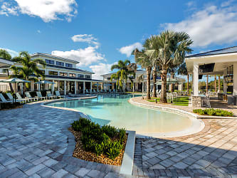DRIFT Apartments - Daytona Beach, FL