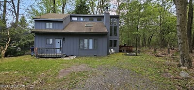 628 Forest Dr - Tobyhanna, PA