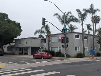 4696 Cherokee Ave - San Diego, CA