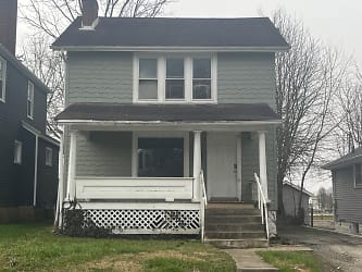 1247 Genessee Ave - Columbus, OH