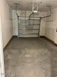 9091 Gifford Dr - Jacksonville, FL