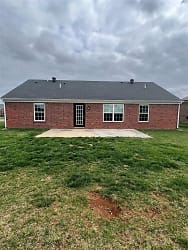 5487 Hackberry Wy - Bowling Green, KY