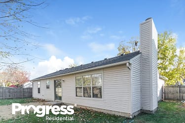 11526 Boone Dr - Indianapolis, IN