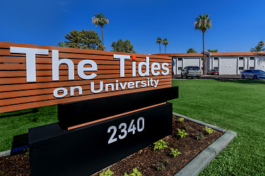 Tides On University Apartments - Mesa, AZ