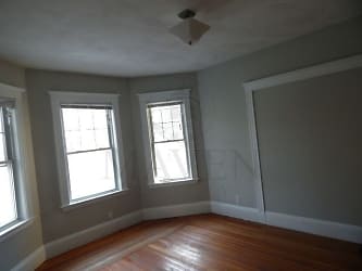 21 Russell Rd - Somerville, MA