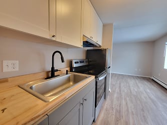 204 13th St NW unit 1 - Rochester, MN