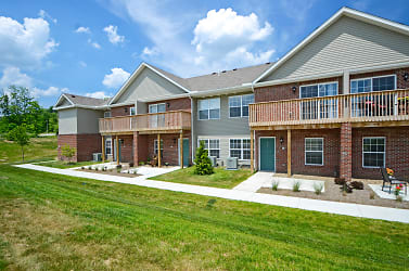 Ashton Place Townhomes Apartments - Wadsworth, OH