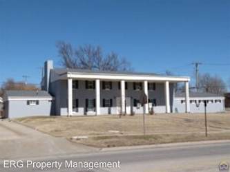 516 E 12th Ave - Emporia, KS