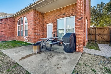 4121 New Forest Dr - Plano, TX