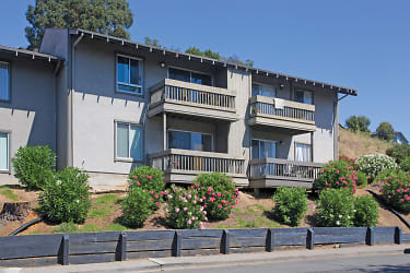 Southampton Apartments - Benicia, CA