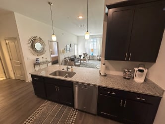 323 Seven Springs Way unit 131 - Brentwood, TN