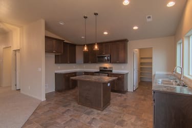13007 W 2nd Ave - Airway Heights, WA