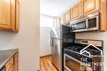 906 N Winchester Ave unit CH - Chicago, IL