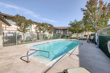Bonita Woods Apartments - San Diego, CA