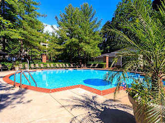 Beacon Place Apartments - Gaithersburg, MD