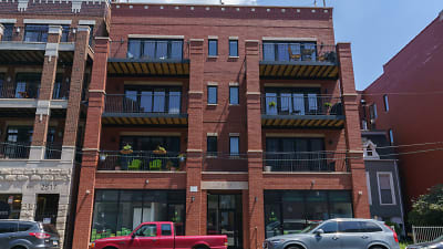 2513 N Halsted St - Chicago, IL