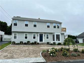 68 What Cheer Rd - Narragansett, RI