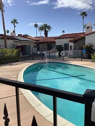 Casa Palmeras Apartments - Palm Springs, CA