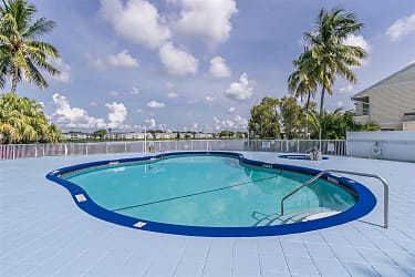 3437 NW 44th St #207 - Lauderdale Lakes, FL