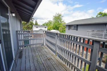 3018 19th Ave - Forest Grove, OR